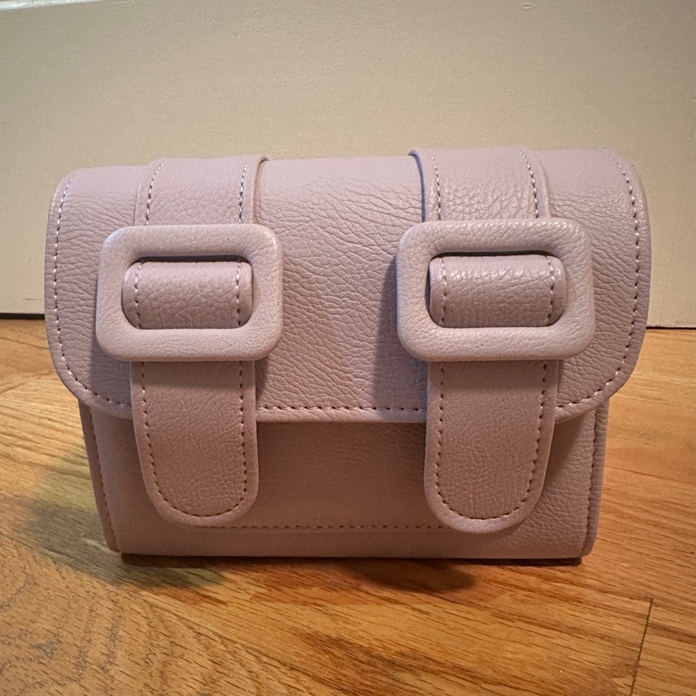 Women's Buckle Crossbody Bag - lavender color